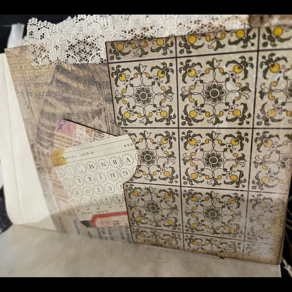 SOLD Junk journal - Picture 7 of 9